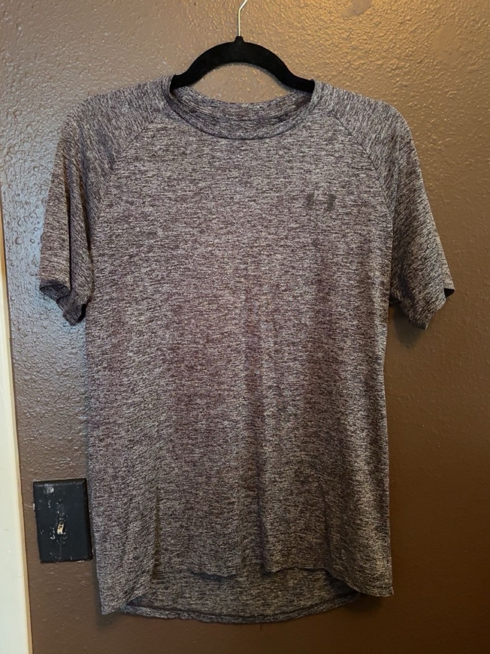 Men's Heather Gray Short-Sleeve Performance T-Shirt